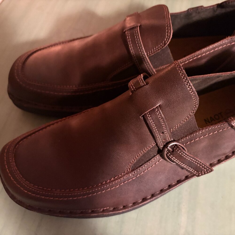 NEW  Womens Naot Brown Leather Buckle Loafers  EU Size 41 US 10